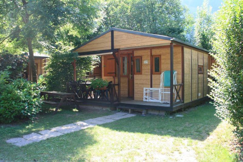 Camping Le Colporteur Le Bourg-dʼOisans Exterior foto