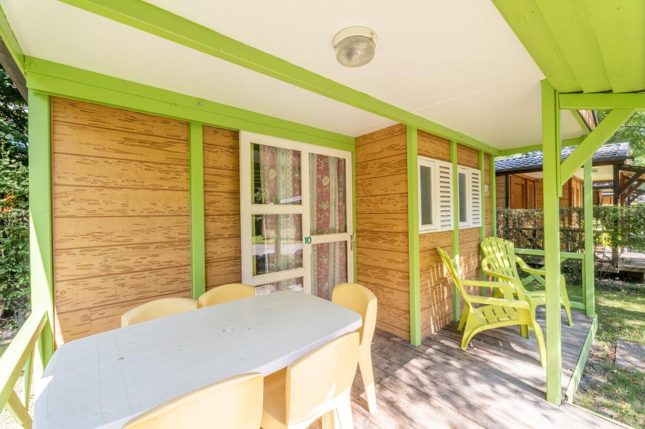 Camping Le Colporteur Le Bourg-dʼOisans Exterior foto