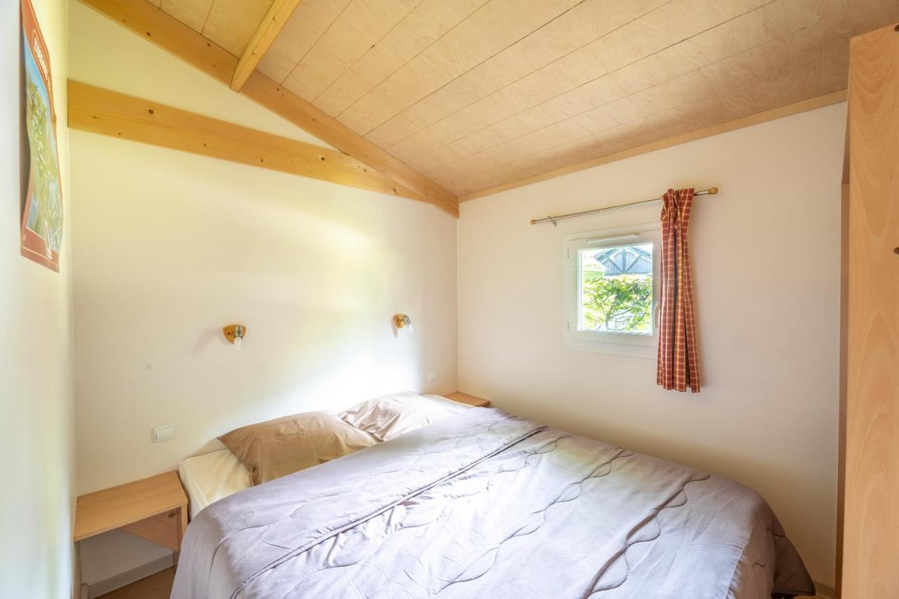 Camping Le Colporteur Le Bourg-dʼOisans Exterior foto