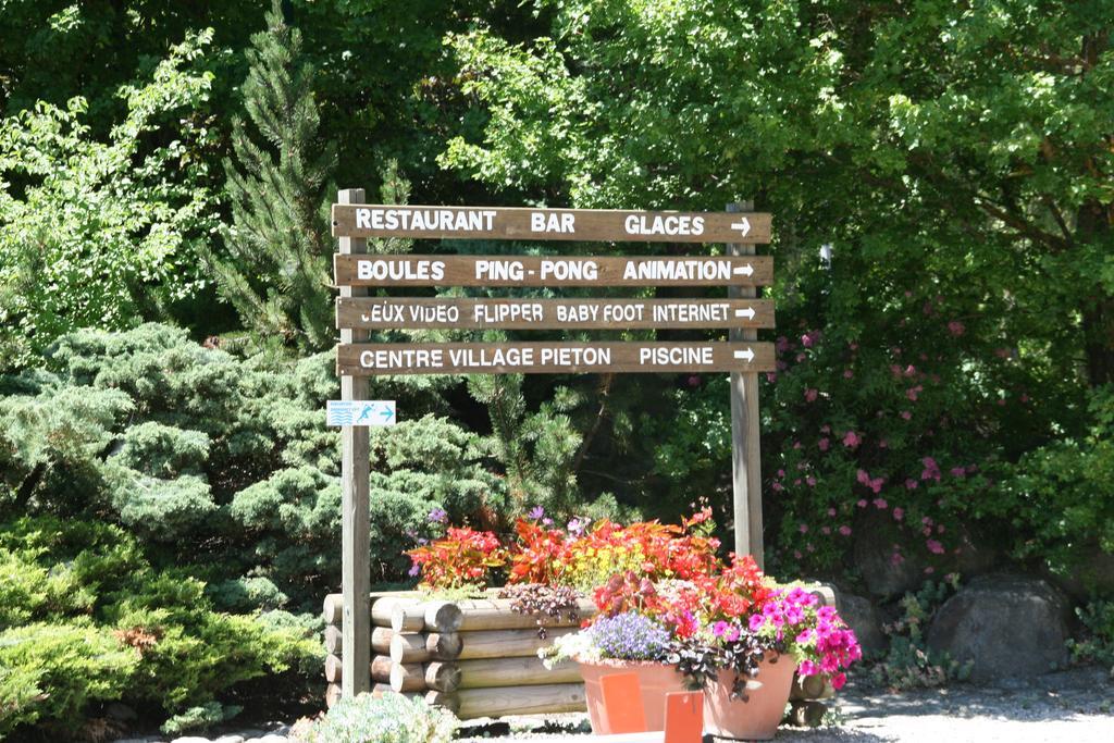 Camping Le Colporteur Le Bourg-dʼOisans Exterior foto